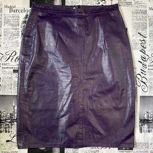 S&U Fashions New York vintage 70s Women's Purple leather mini pencil skirt
